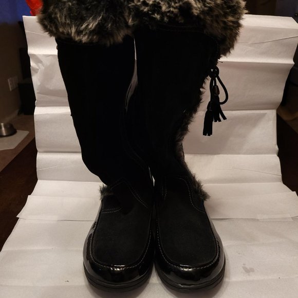 Sporto Black Patent Leather/Suede Boots with Fur - Picture 2 of 4